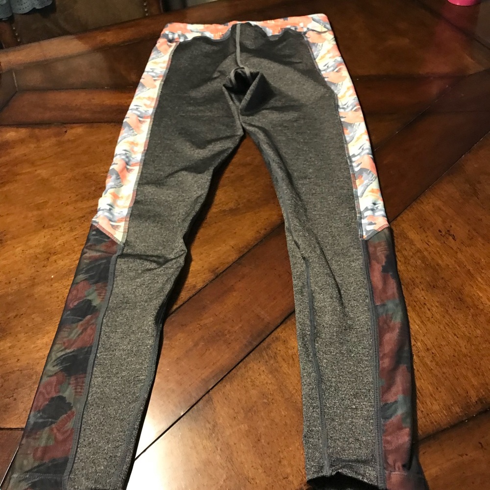 New Maaji Leggings Size L
